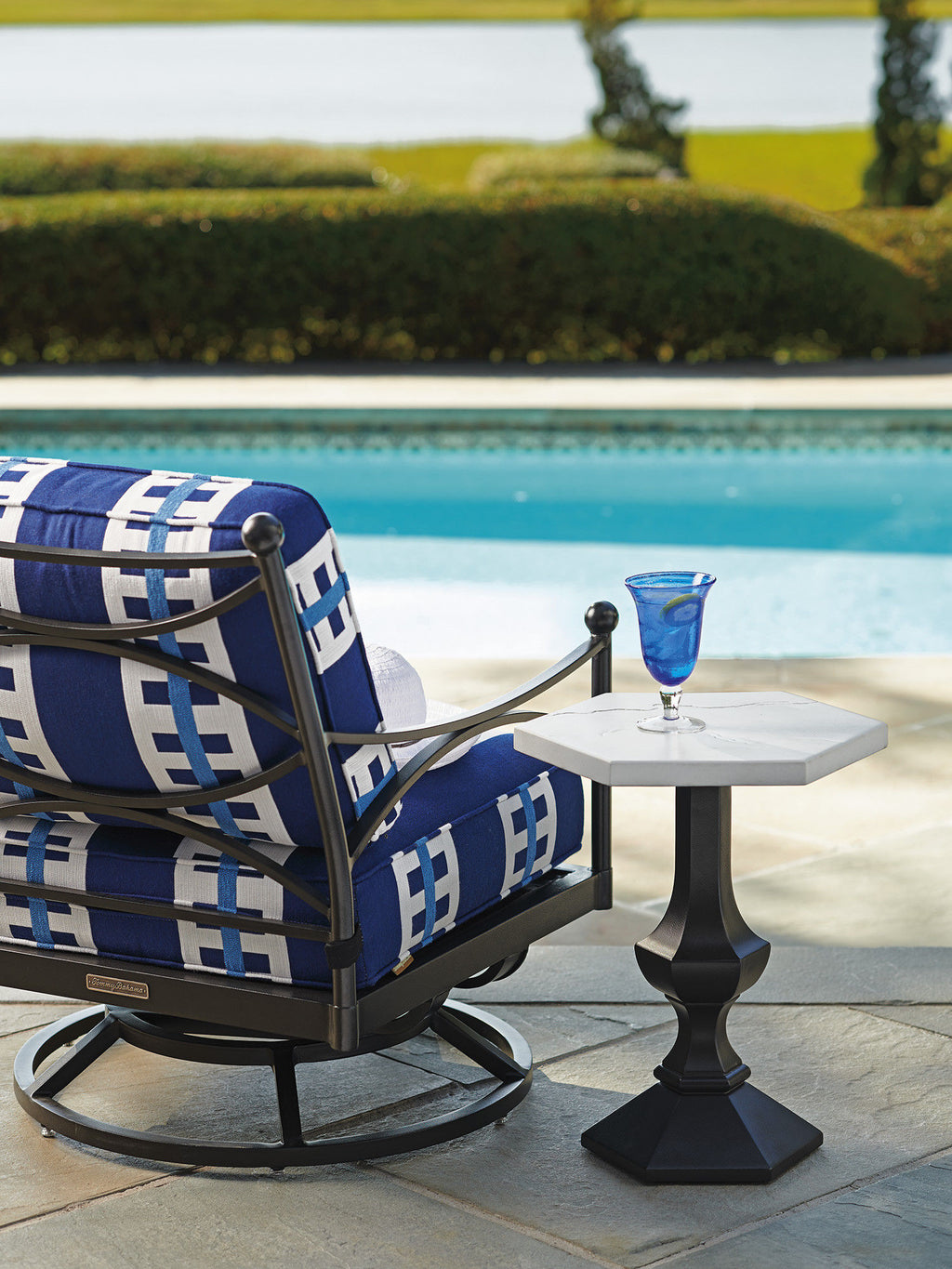 Pavlova от Tommy Bahama Outdoor