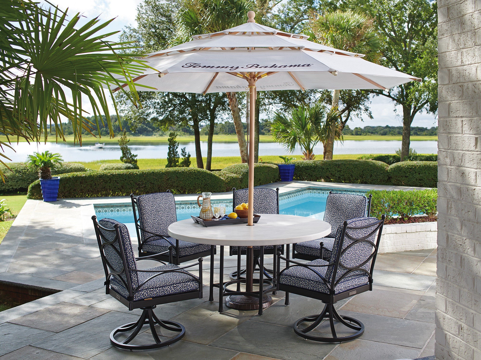 Pavlova от Tommy Bahama Outdoor