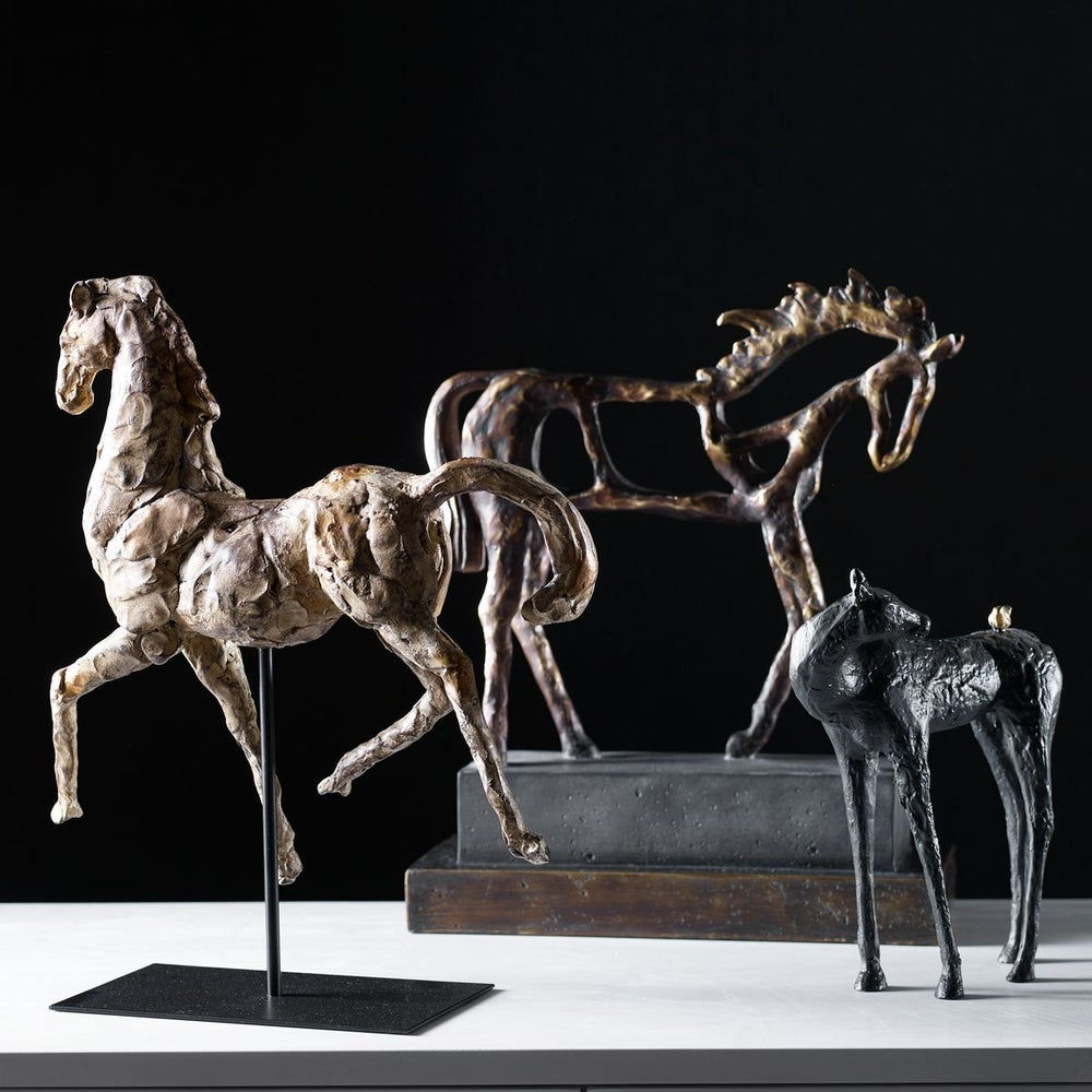HELLO FRIEND SCULPTURE