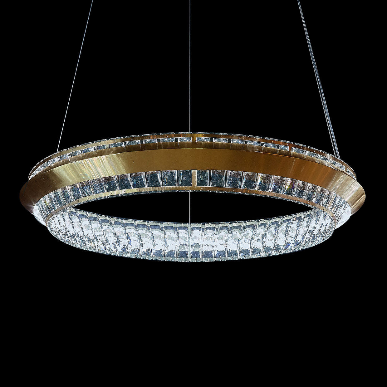 BASE CAMPROUND LED CHANDELIER
