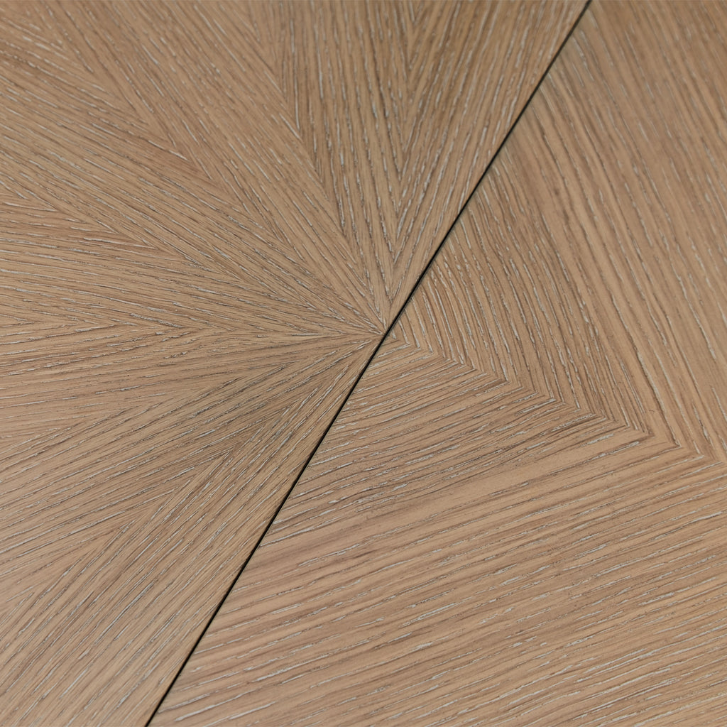 WEST KENG.CARAMEL OVAL TABLE